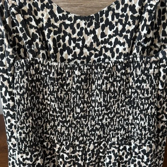 Old Navy Black and White Midi Dress - Picture 4 of 6